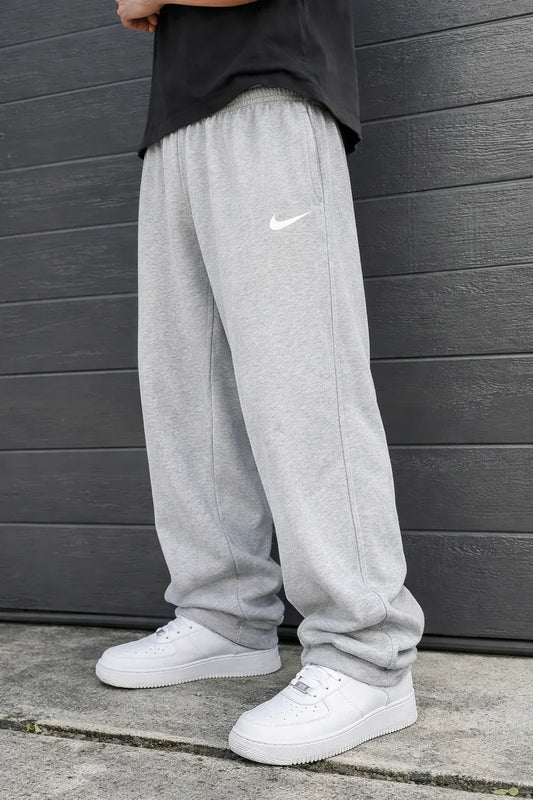Nike Loose Fit Streetwear Trousers