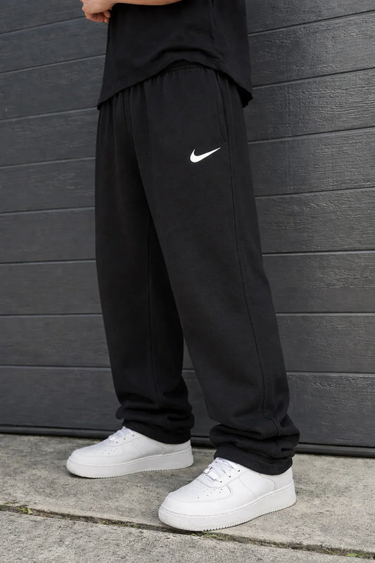 Nike Loose Fit Streetwear Trousers