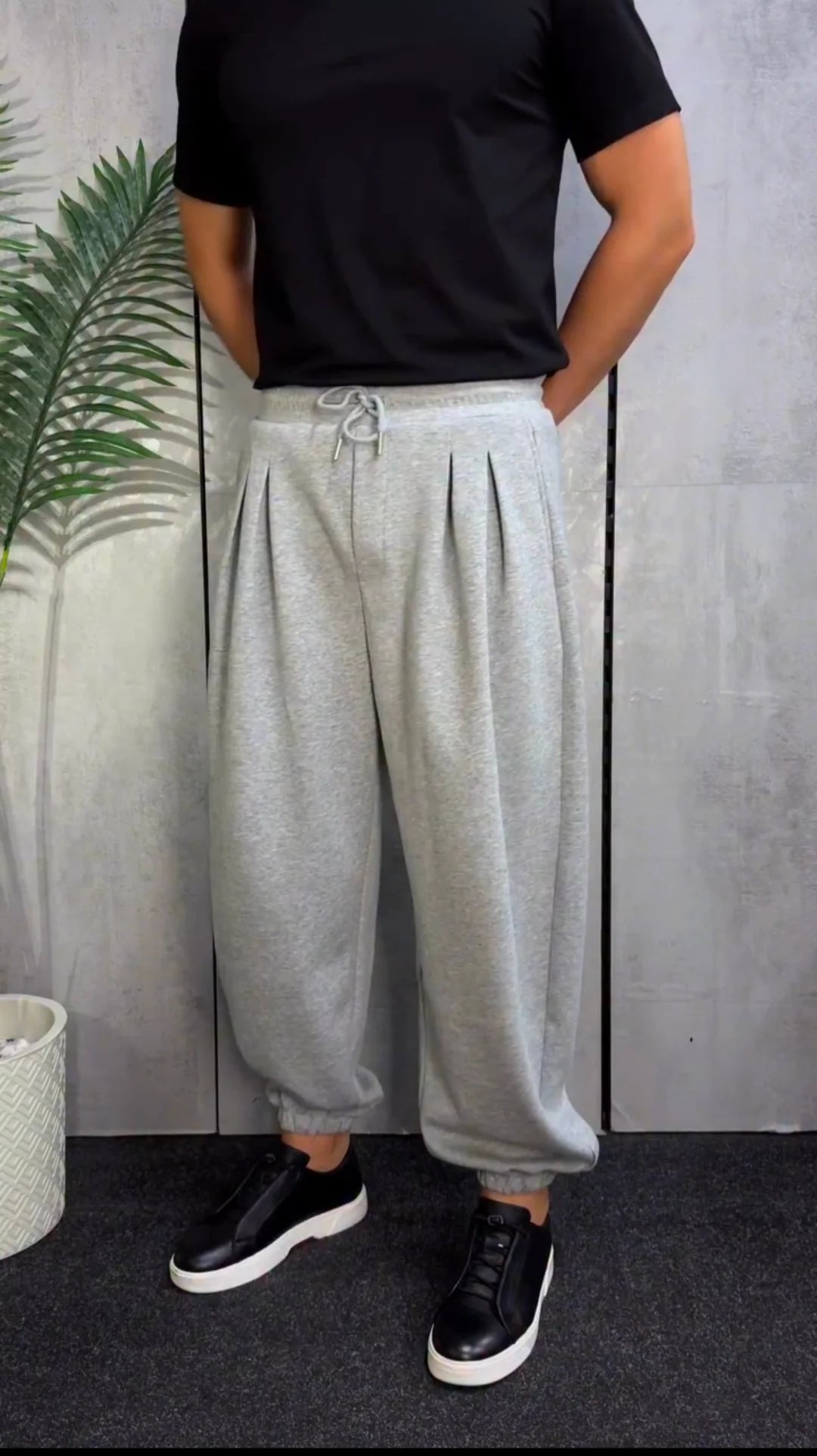 SULTAN PLATED OVERSIZED JOGGER